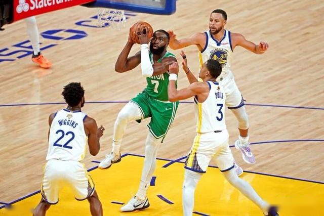 1年280万美金！西甲MVP时隔6年重返NBA，库明加要看清现实